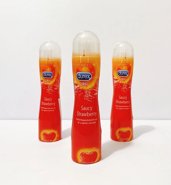 Durex Strawberry hương dâu 100ml 6